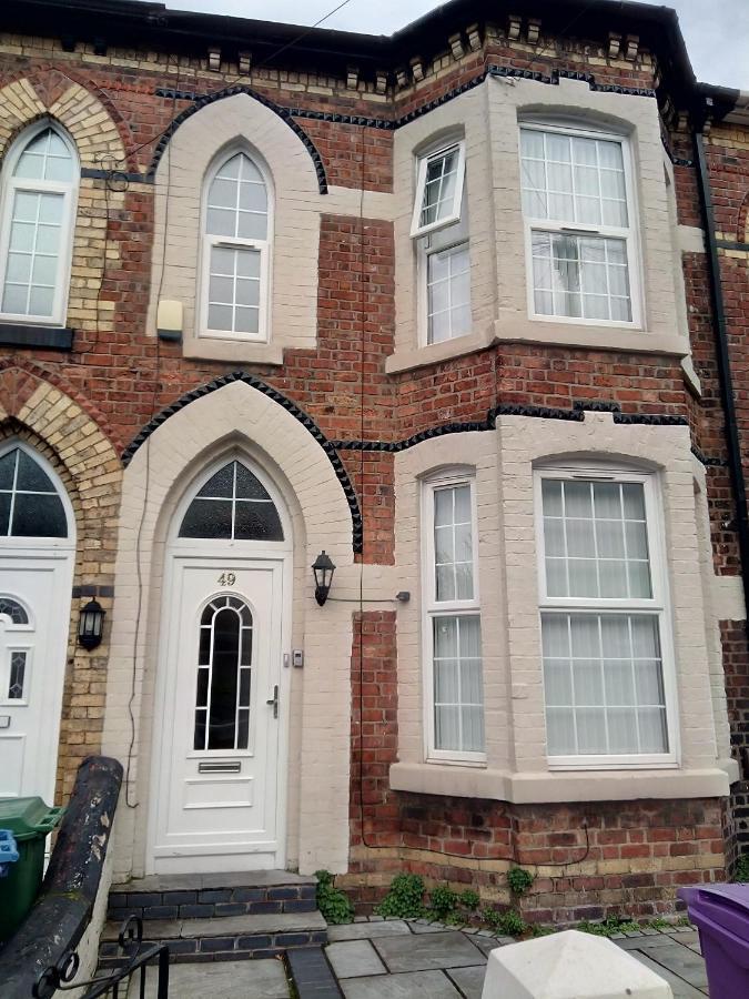 Cheapsleepz 49 Moscow Drive Liverpool Exterior photo